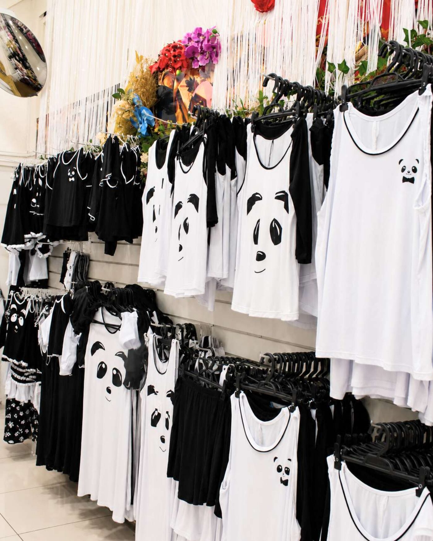 Estoque de sutiãs no atacado da Capital da Lingerie em Campinas-SP — foto 16
